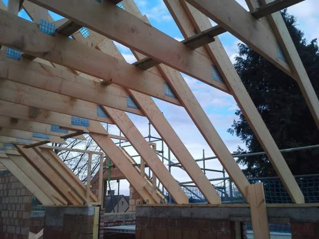 Ferme et structure de lucarne